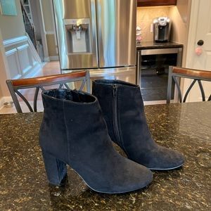 Like new faux suede ankle boots